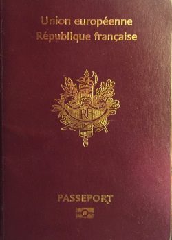 Passeport_électronique_français